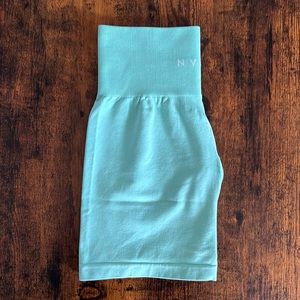 XS NVGTN Mint Pro Seamless Shorts